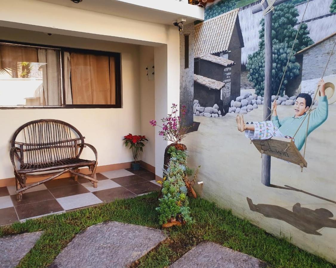 Hotel Ariana San Pedro La Laguna Exterior photo